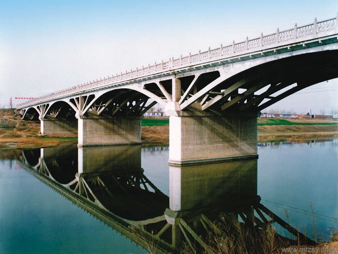 沱河公路桥